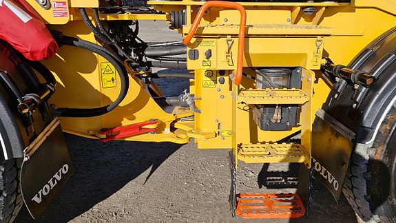 Volvo L60h Light Duty Steg 5 8 of 12