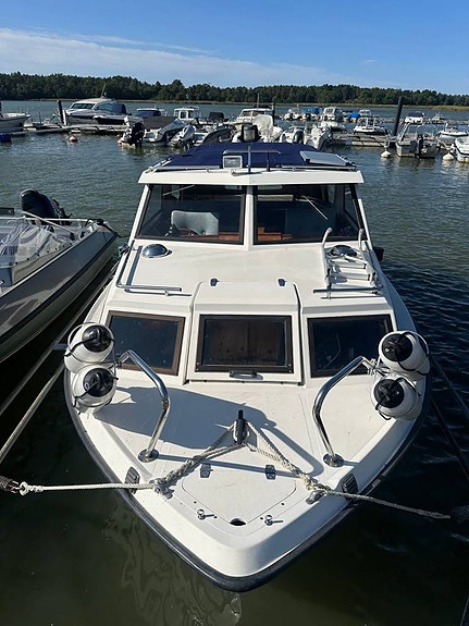 Uttern 6300 Evinrude 115 hk - 2012 3 of 10