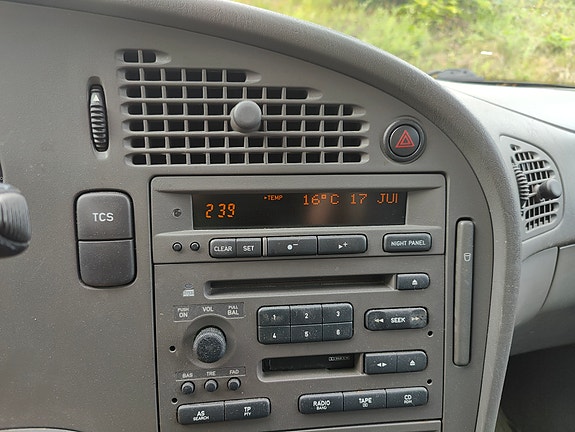 Saab 9-5 7 of 12