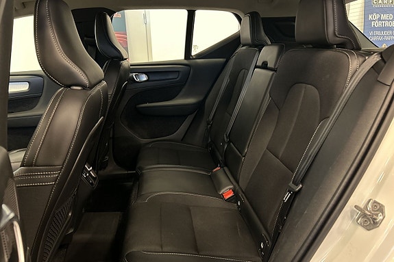 Volvo XC40 25 of 30