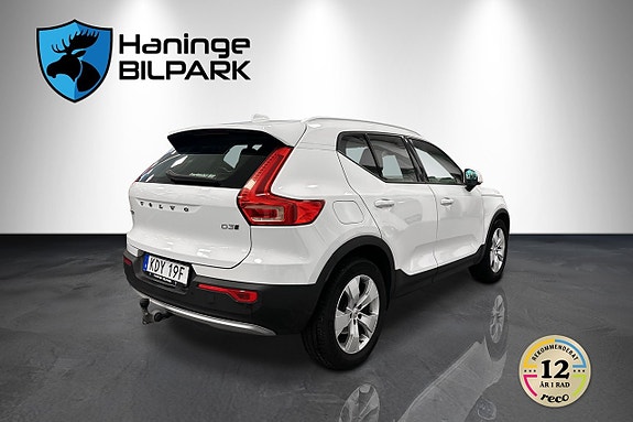 Volvo XC40 6 of 30
