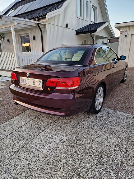 BMW 320i 6 of 14