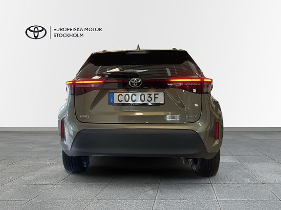 Toyota Yaris Cross 4 of 15