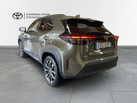 Toyota Yaris Cross 2 of 15