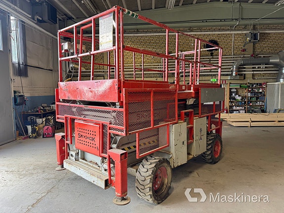 Saxlift SkyJack SJ-8841E 3 of 27