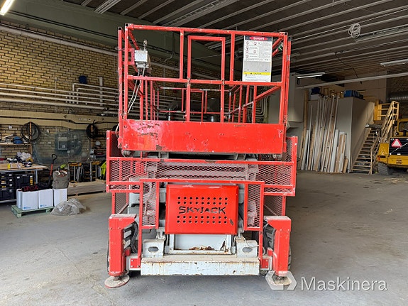 Saxlift SkyJack SJ-8841E 2 of 27