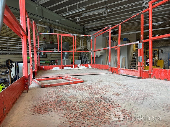 Saxlift SkyJack SJ-8841E 11 of 27