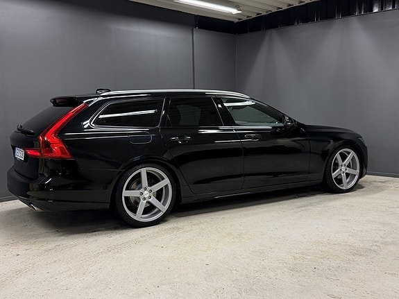 Volvo V90 5 of 14