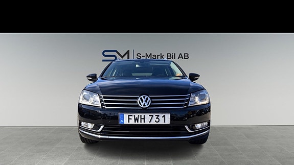 Volkswagen Passat 5 of 21