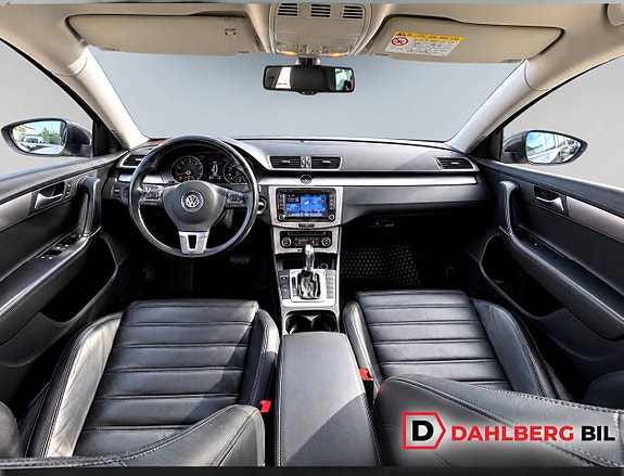 Volkswagen Passat 8 of 18
