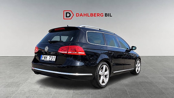 Volkswagen Passat 3 of 18