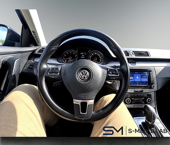 Volkswagen Passat 18 of 21