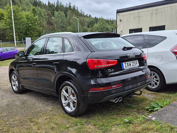 Audi Q3 14 of 27
