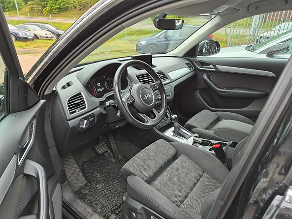 Audi Q3 22 of 27
