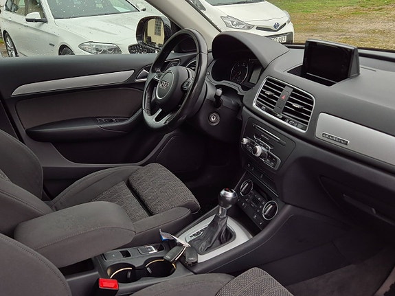 Audi Q3 26 of 27