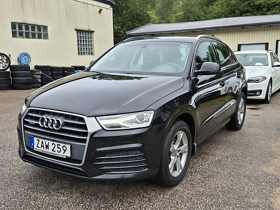 Audi Q3 15 of 27