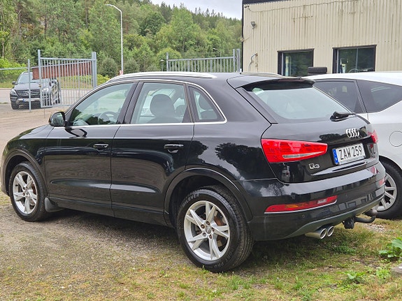 Audi Q3 7 of 27