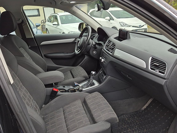 Audi Q3 23 of 27