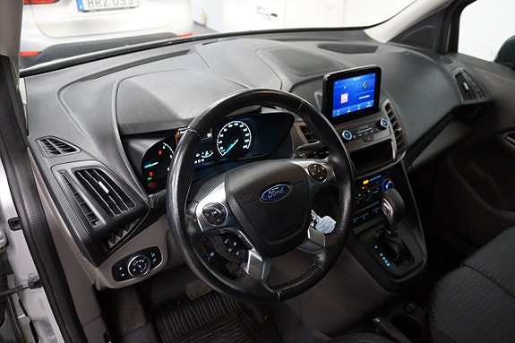 Ford Transit Connect 7 of 12