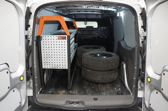 Ford Transit Connect 10 of 12