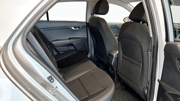 Kia Rio 5 of 9