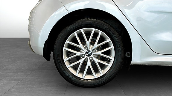 Kia Rio 9 of 9