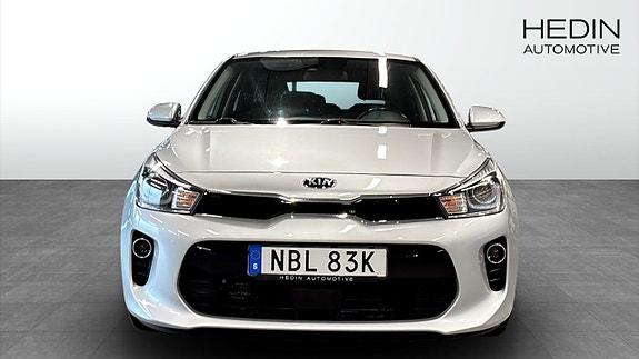 Kia Rio 8 of 9