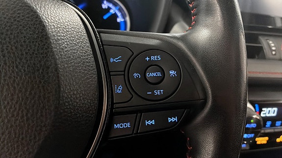 Toyota RAV4 15 of 17