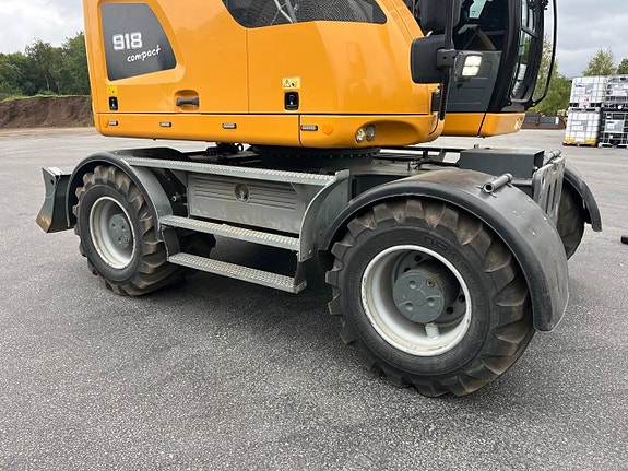Liebherr A 918 Compact Litronic 11 of 12