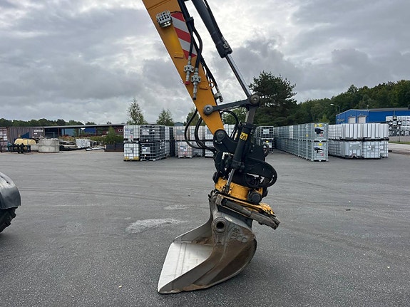 Liebherr A 918 Compact Litronic 7 of 12