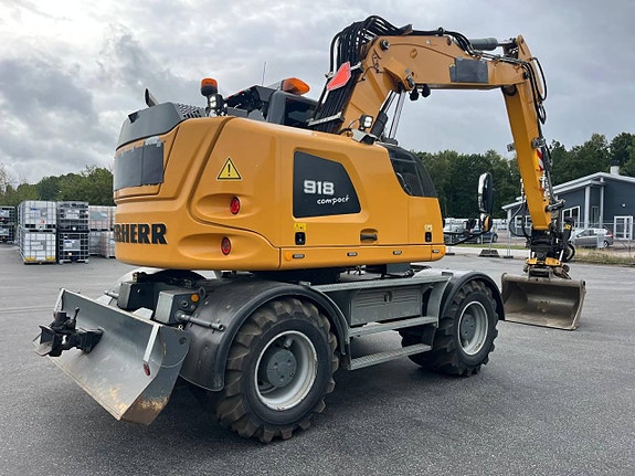 Liebherr A 918 Compact Litronic 4 of 12