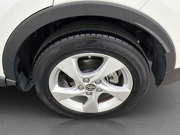 Toyota C-HR 29 of 30