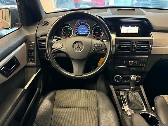 Mercedes-Benz GLK350 d 11 of 24