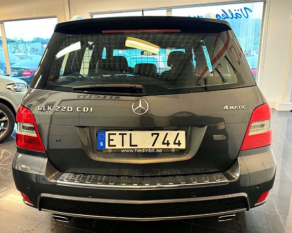 Mercedes-Benz GLK350 d 8 of 24