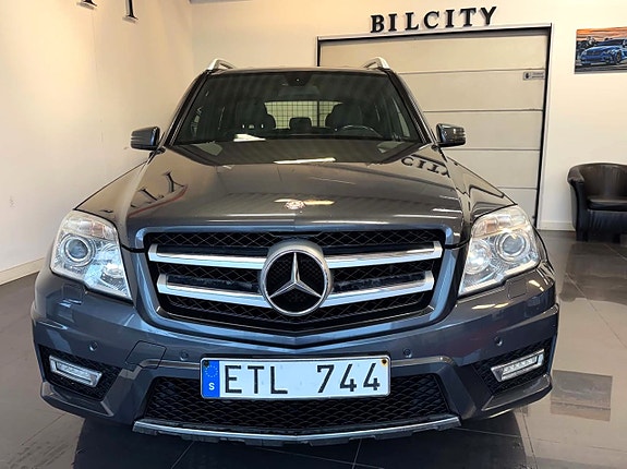 Mercedes-Benz GLK350 d 9 of 24