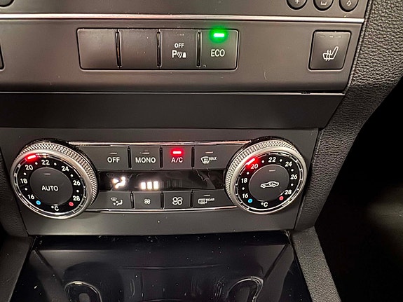 Mercedes-Benz GLK350 d 19 of 24