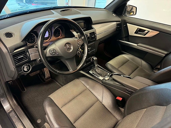 Mercedes-Benz GLK350 d 12 of 24