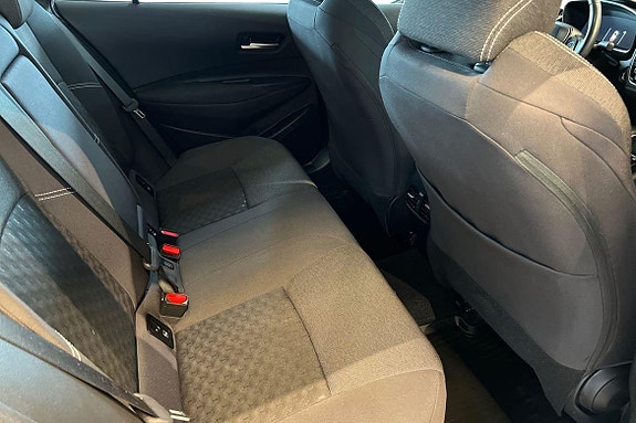 Toyota Corolla 9 of 21