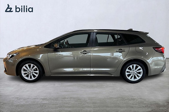 Toyota Corolla 3 of 21