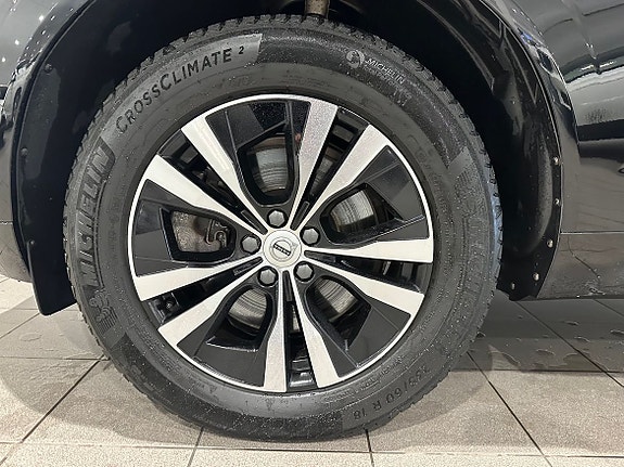 Volvo XC60 3 of 18