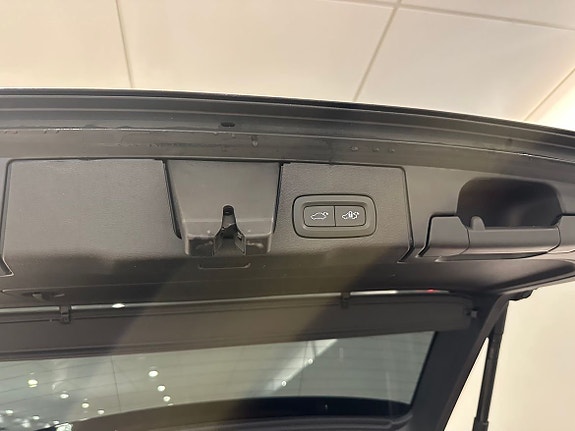 Volvo XC60 10 of 18