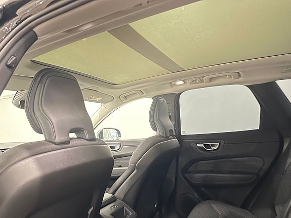 Volvo XC60 11 of 18