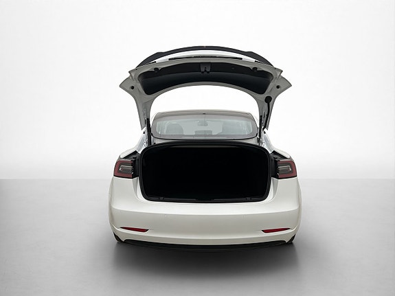 Tesla Model 3 25 of 29