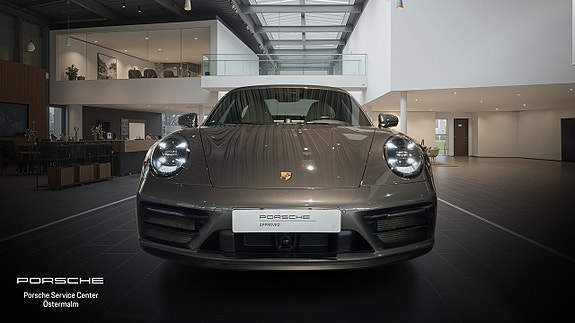Porsche 911 Targa 4 GTS 7 of 17