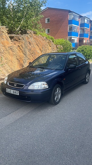 Honda Civic 4 of 6