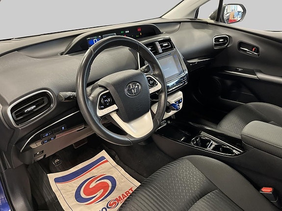 Toyota Prius 14 of 22
