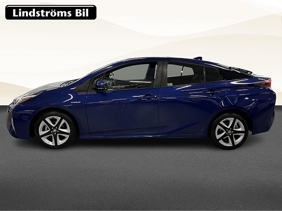 Toyota Prius 6 of 22