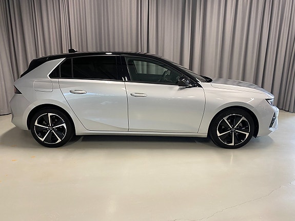 Opel Astra 3 of 21