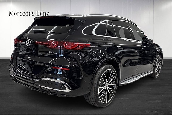 Mercedes-Benz GLC300 de 4 of 12