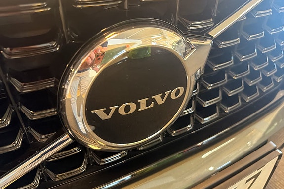 Volvo XC40 12 of 21